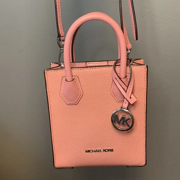 EUC - Michael Kors Mercer Extra-Small Pebbled Leather Crossbody Bag in Pink - Picture 7 of 17